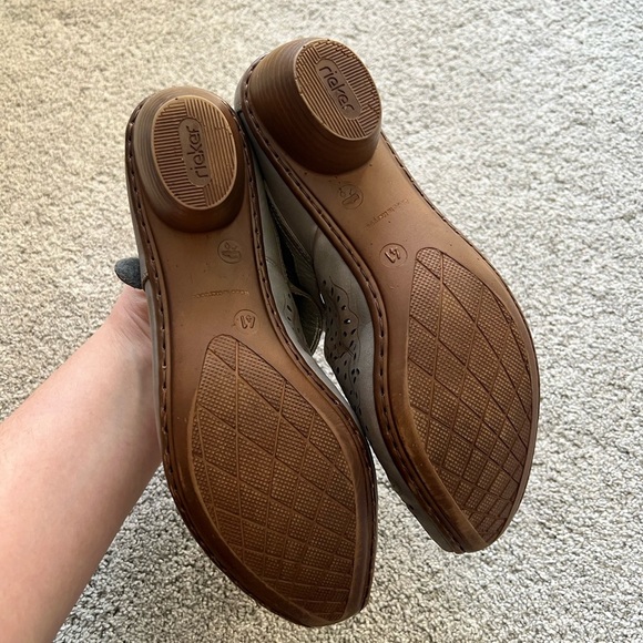 Rieker Gray Mary Jane Heels - Picture 3 of 4